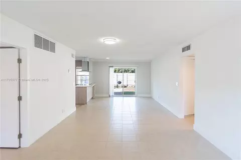 3031 NW 68th St #12F, Fort Lauderdale, FL 33309
