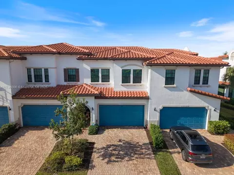 11724 SW 13th Ln #11724, Pembroke Pines, FL 33025