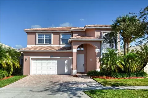 1255 NW 167th Ave, Pembroke Pines, FL 33028