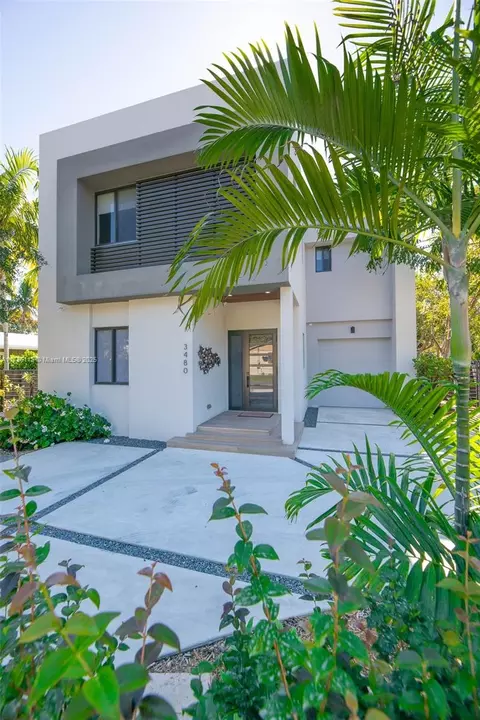 3480 Oak Ave, Coconut Grove, FL 33133