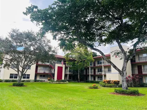 100 SW 132nd Way #201K, Pembroke Pines, FL 33027