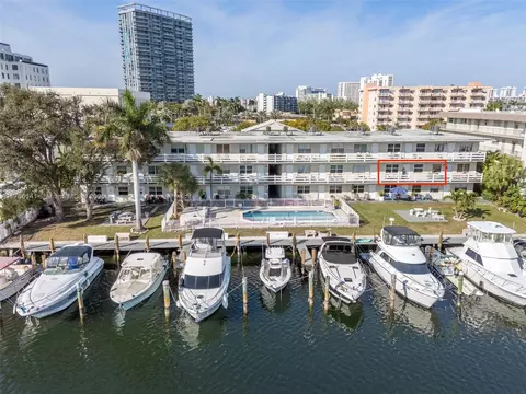 2100 Diana Dr #202, Hallandale Beach, FL 33009