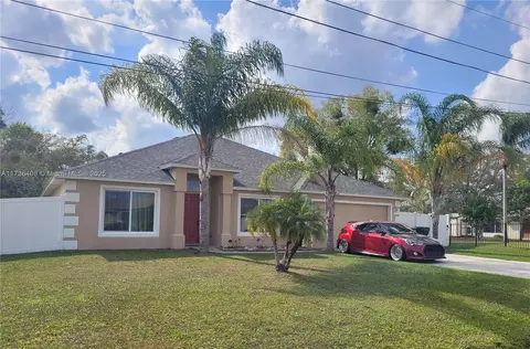 722 S Platypus Ct, Kissimmee, FL 34759