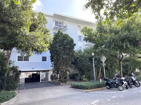 221 Meridian Ave #304, Miami Beach, FL 33139