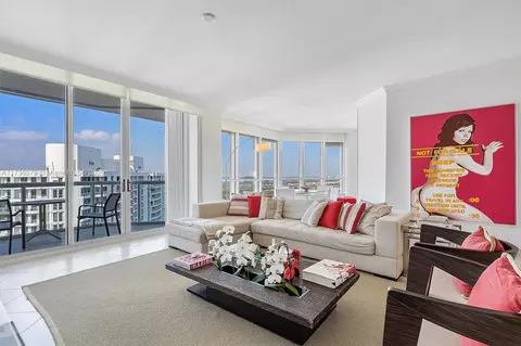 21150 Point Pl #PH 3105, Aventura, FL 33180