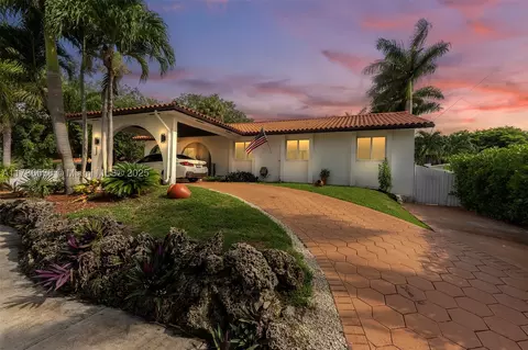 9991 SW 32nd St, Miami, FL 33165