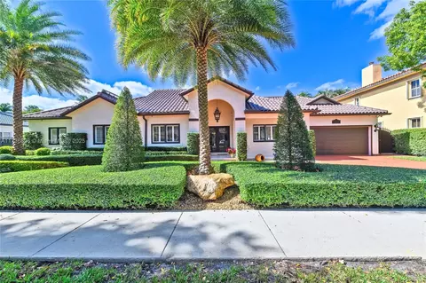 15522 NW 82nd Pl, Miami Lakes, FL 33016