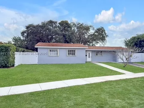 8250 NW 182nd St, Hialeah, FL 33015