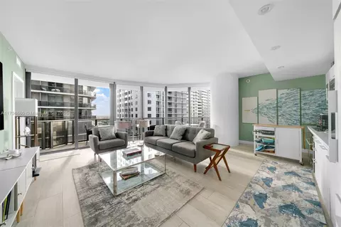 45 SW 9th St #2608, Miami, FL 33130