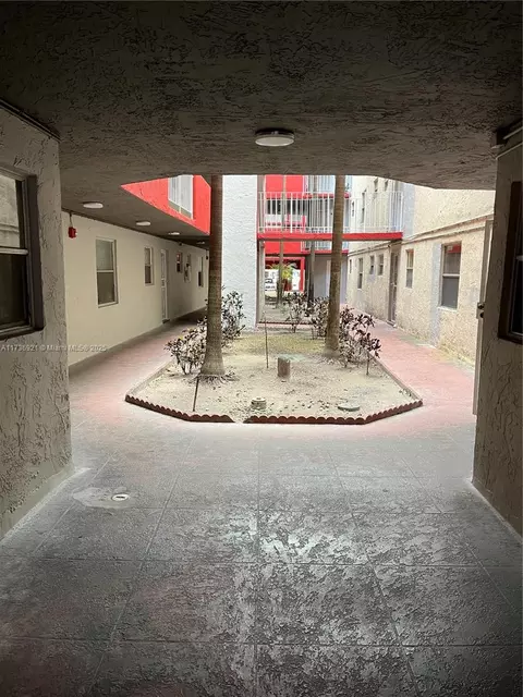 Other - Undisclosed, Hialeah, FL 33012 photo 2 of 3