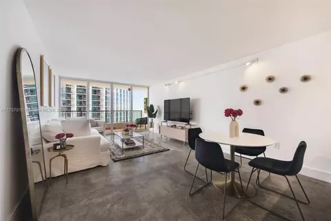 555 NE 15th St #20G, Miami, FL 33132