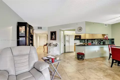 12650 SW 15th St #111F, Pembroke Pines, FL 33027