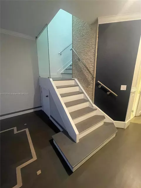 17650 NW 73rd Ave #202-18, Hialeah, FL 33015