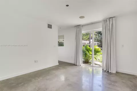 385 Harbor Ct, Key Biscayne, FL 33149 photo 32