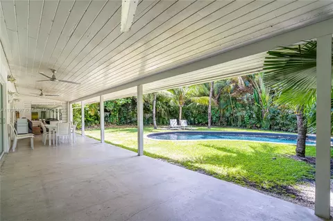 385 Harbor Ct, Key Biscayne, FL 33149 photo 10