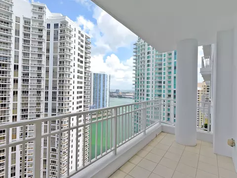 801 Brickell Key Blvd #2808, Miami, FL 33131