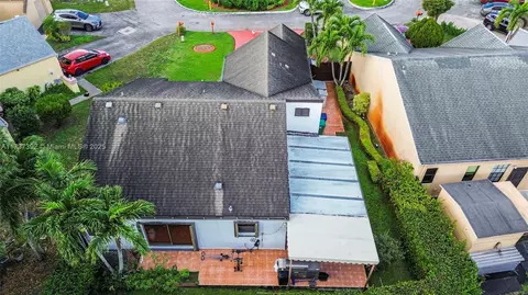 Undisclosed, Hialeah, FL 33015 photo 10