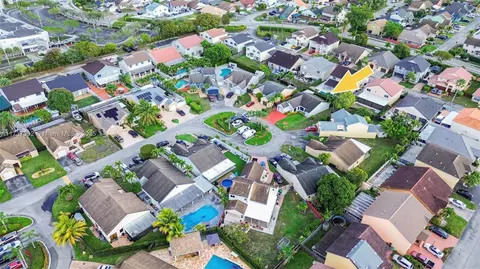 Undisclosed, Hialeah, FL 33015 photo 9