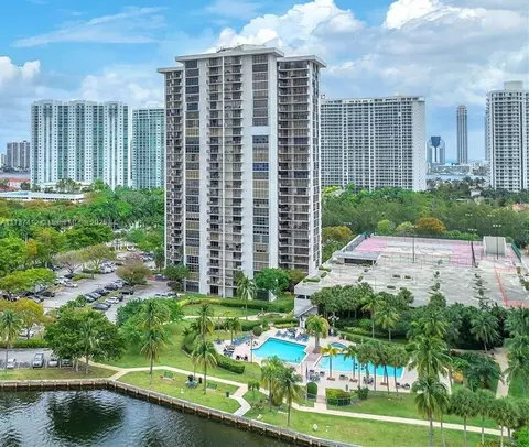 18181 NE 31st Ct #2008, Aventura, FL 33160
