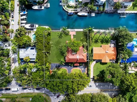 1716 S Bayshore Dr, Miami, FL 33133