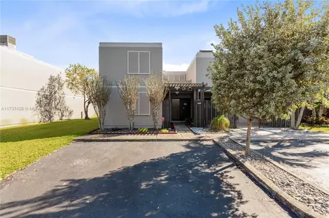 1449 NW 113th Way #1449, Pembroke Pines, FL 33026