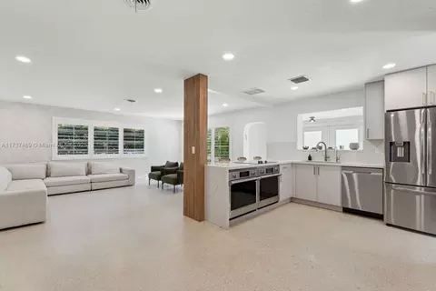 951 Buchanan St, Hollywood, FL 33019