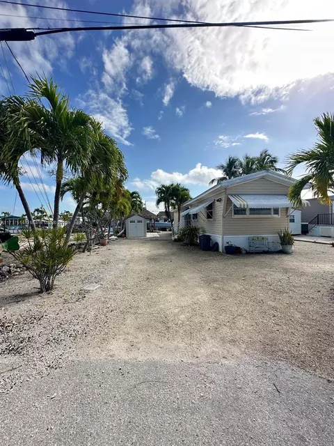 1693 Bayview Dr, Little Torch Key, FL 33042