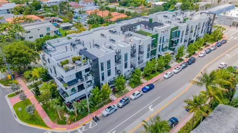 1030 15th St #221, Miami Beach, FL 33139