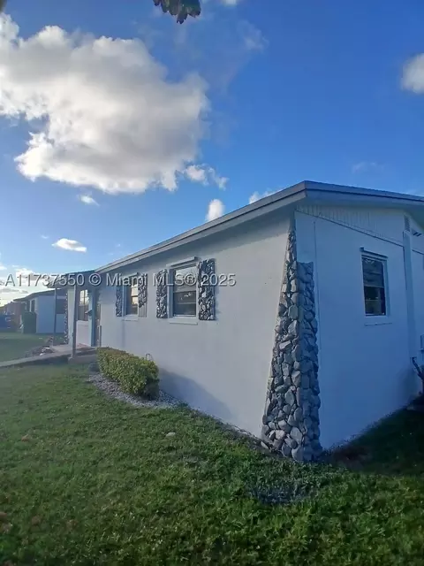 10365 SW 149th Ter, Miami, FL 33176