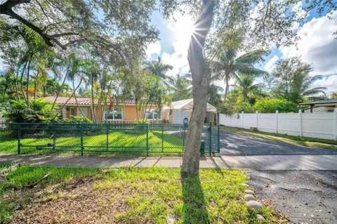 1915 N 28th Ave, Hollywood, FL 33020