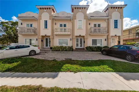 1712 Mayo St, Hollywood, FL 33020