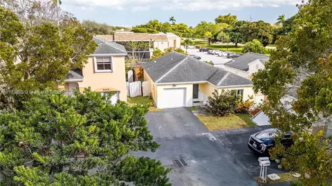 4450 SW 72nd Way, Davie, FL 33314