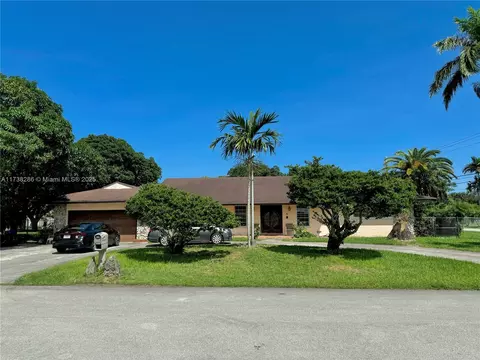 12751 SW 92nd Ct, Miami, FL 33176