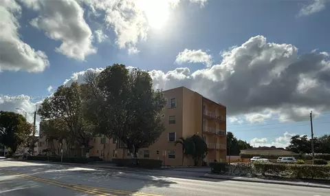 6200 W Flagler St #303, Miami, FL 33144