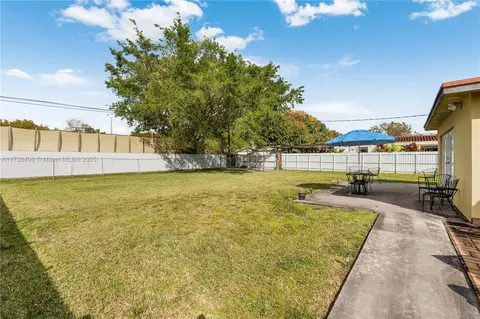 735 W 69th Pl, Hialeah, FL 33014 photo 22