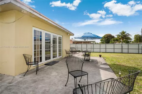 735 W 69th Pl, Hialeah, FL 33014 photo 23