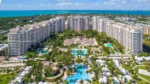 717 Crandon Blvd #308, Key Biscayne, FL 33149