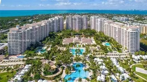 717 Crandon Blvd #308, Key Biscayne, FL 33149