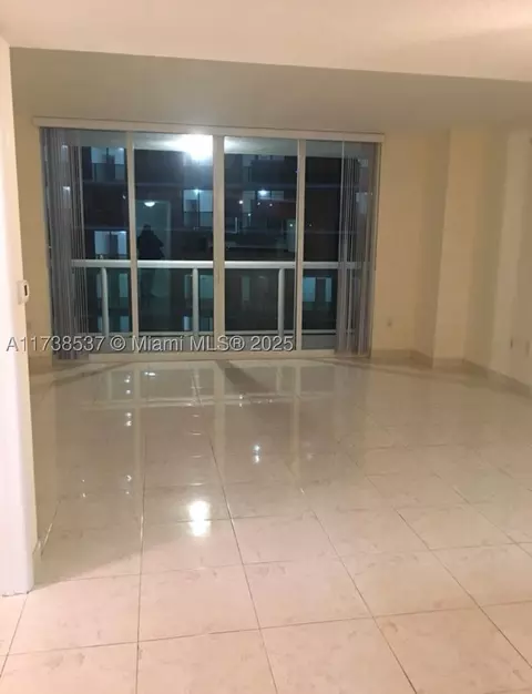 1800 N Bayshore Dr #3311, Miami, FL 33132