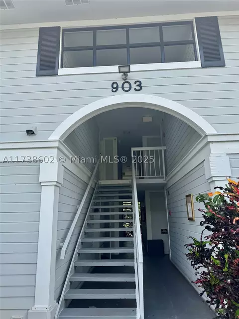 903 NE 199th St #101, Miami, FL 33179