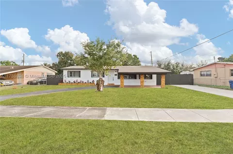 4110 NW 186th St, Miami Gardens, FL 33055