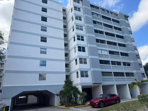 3301 Spanish Moss Ter #415, Lauderhill, FL 33319