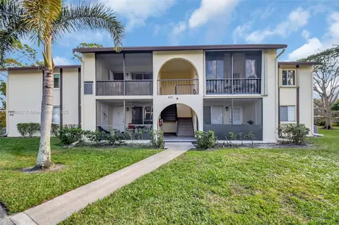 5800 Whispering Pine Way #A-2, Greenacres, FL 33463