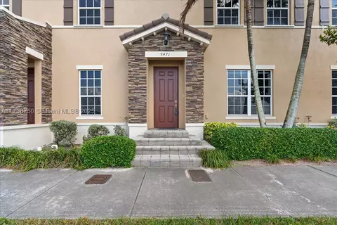 9471 SW 172nd Ave, Miami, FL 33196