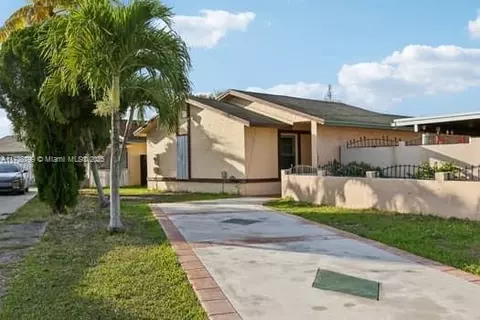 11281 SW 155th Ln, Miami, FL 33157