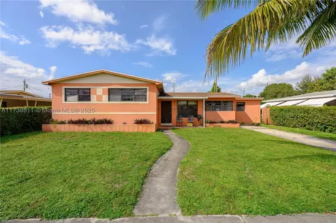 17800 NW 14th Pl, Miami Gardens, FL 33169