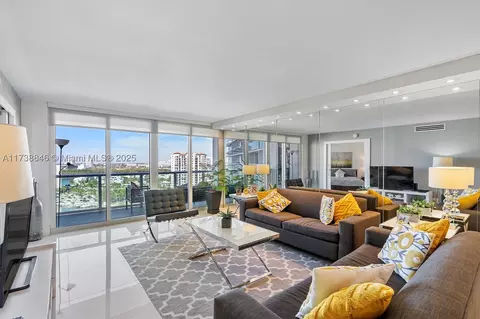 100 Bayview Dr #1701, Sunny Isles Beach, FL 33160