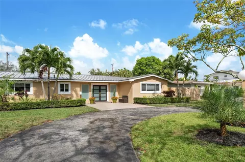 2115 NE 197th Ter, Miami, FL 33179