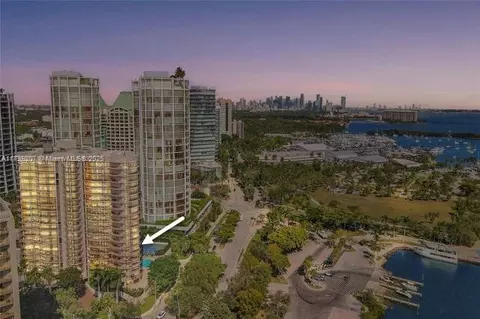 2843 S Bayshore Dr #4E, Miami, FL 33133
