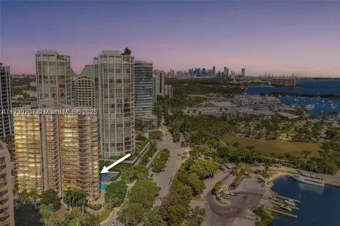2843 S Bayshore Dr #4E, Miami, FL 33133